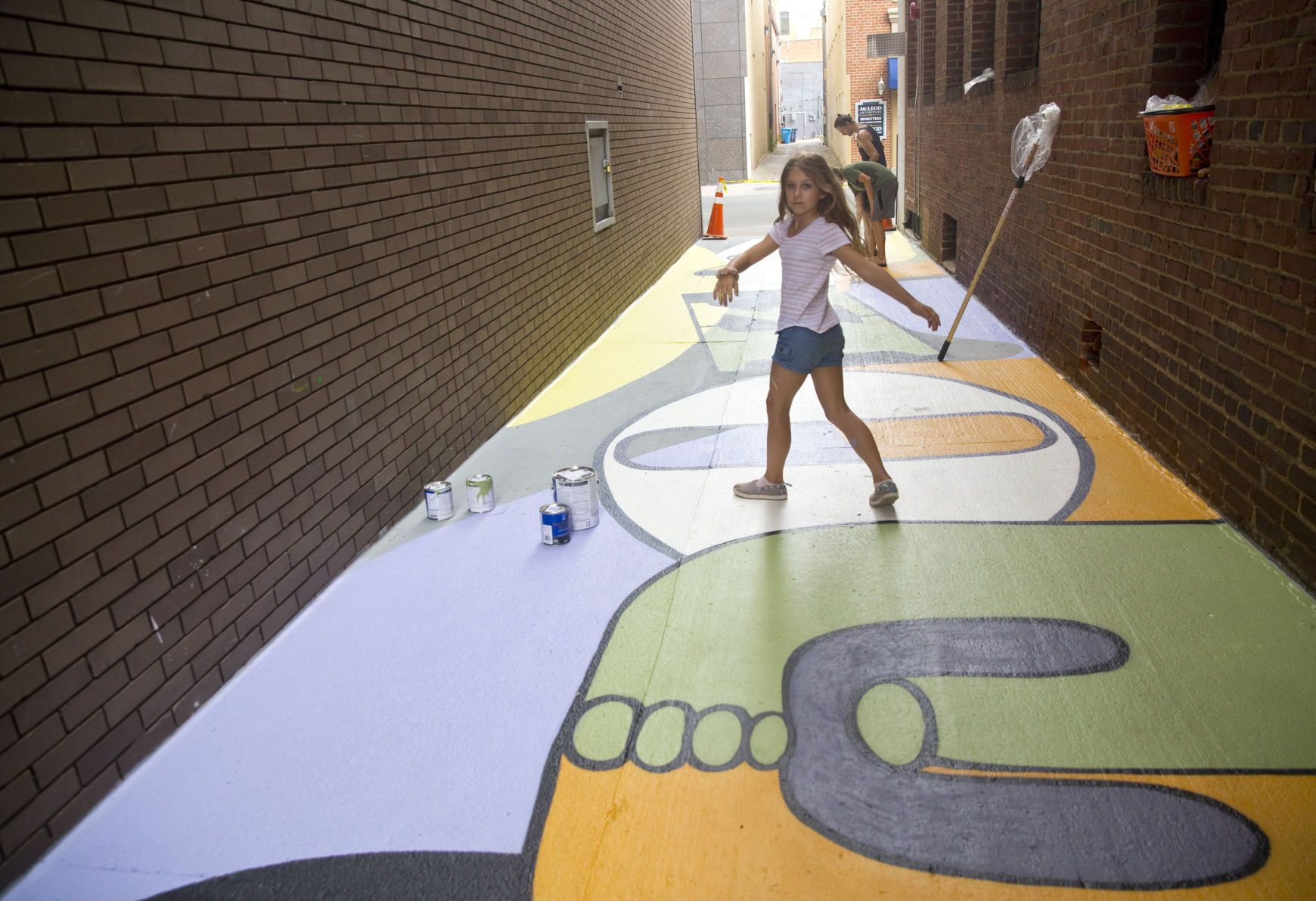 skd ToobzPrintersAlleyMural 071720 p04